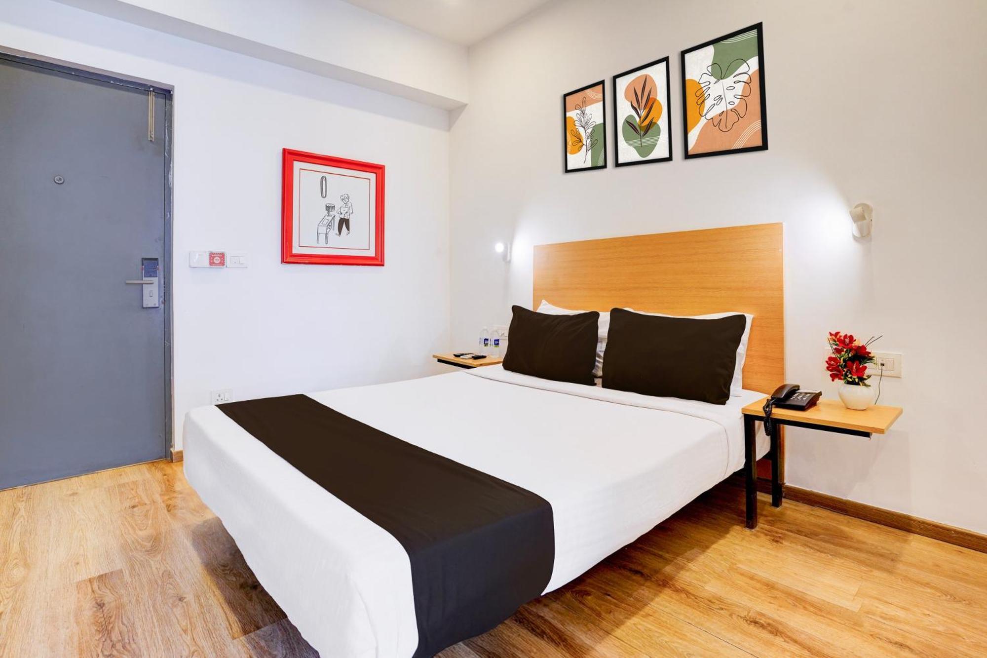 Townhouse Khar The Habitat Hotel Mumbai Exterior photo